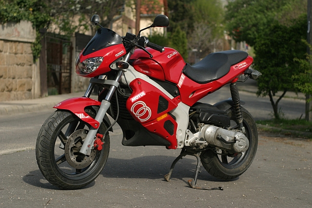 Gilera DNA 50 - Robogó